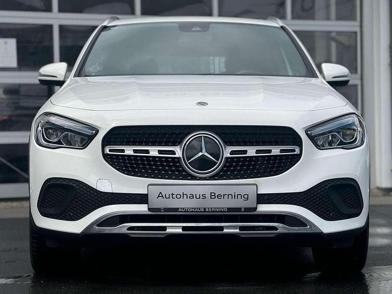 Gebraucht Mercedes GLA220 190 PS (139 kW) 2023 Weiß SUV
