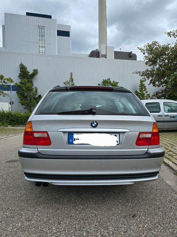 Gebraucht BMW 320 Performance 150 PS (110 kW) 2000 Silber Kombi