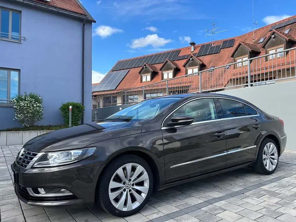 Gebraucht VW CC 140 PS (102 kW) 2013 Braun Limousine