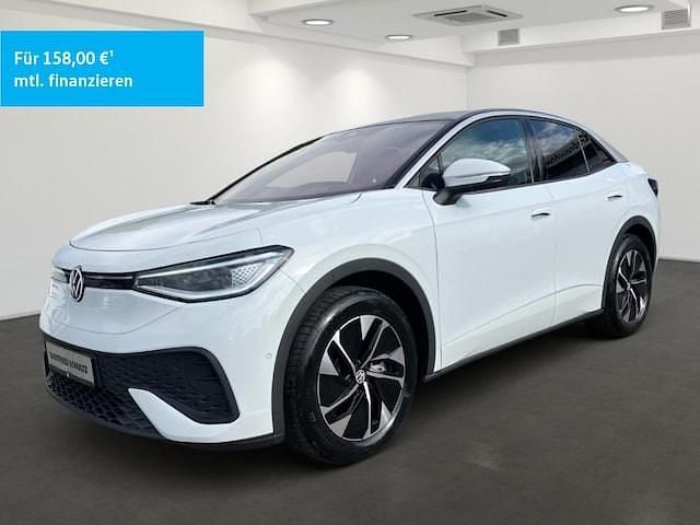 Weiß Gebraucht 2024 VW ID.5 IQ Drive SUV | 41.950 € (Superpreis) - Bild 1/3