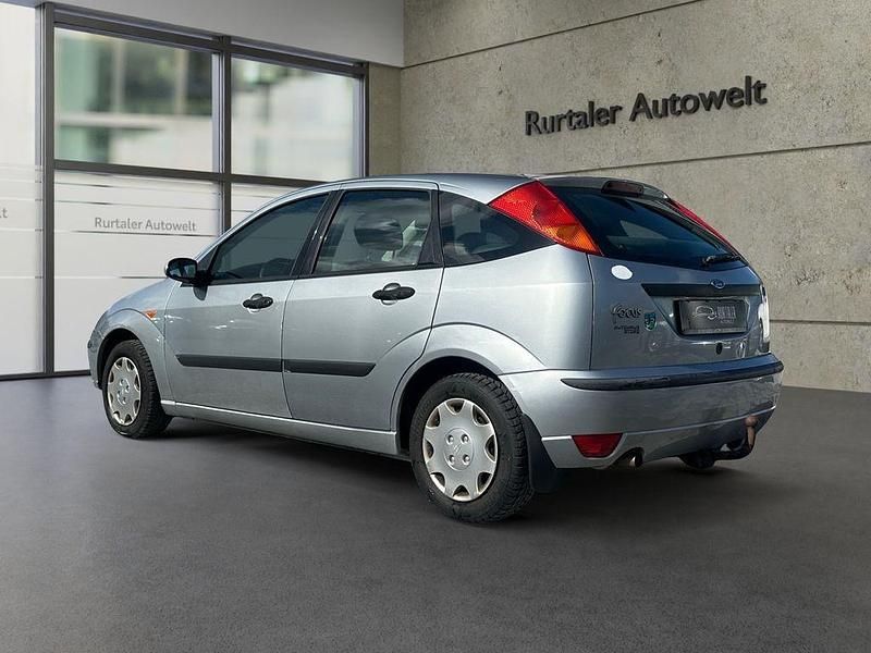 Gebraucht Ford Focus Trend 131 PS (96 kW) 2004 Silber Limousine