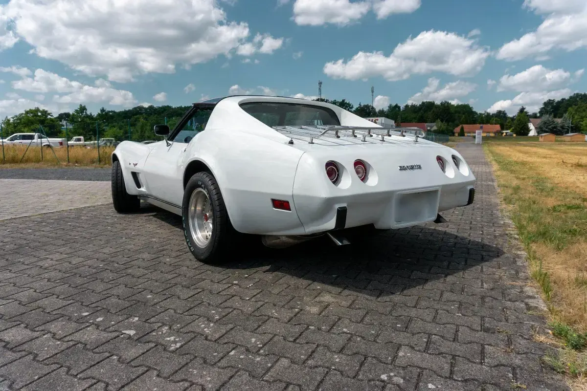 Gebraucht Corvette C3 210 PS (154 kW) 1977 Weiß Coupé