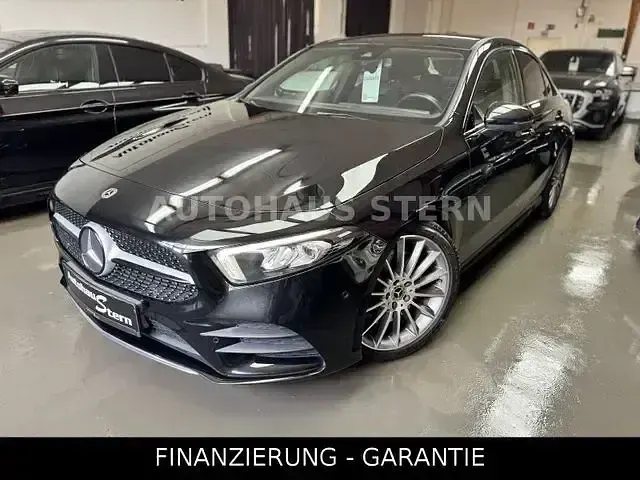 Gebraucht Mercedes A250 AMG 224 PS (164 kW) 2019 Kosmosschwarz (metallic) Limousine