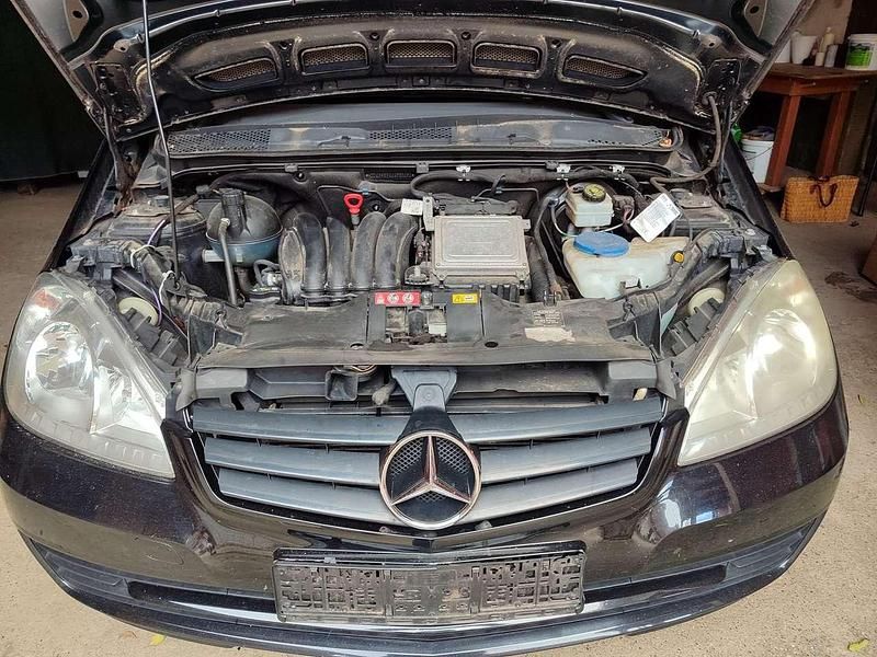 Schwarz Gebraucht 2009 Mercedes A170 Limousine | 2.950 € (Fairer Preis) - Bild 1/4