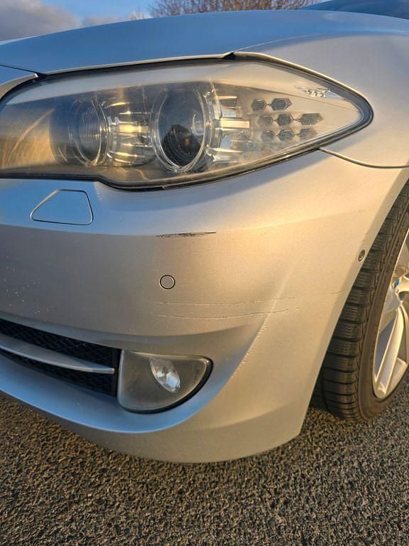 Gebraucht BMW 530 Performance 258 PS (189 kW) 2012 Silber Kombi