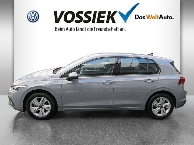 Gebraucht VW Golf VIII Life 131 PS (96 kW) 2020 Grau Limousine