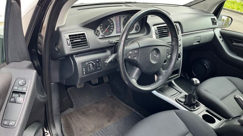 Gebraucht Mercedes B150 95 PS (69 kW) 2008 Schwarz Van / Kleinbus