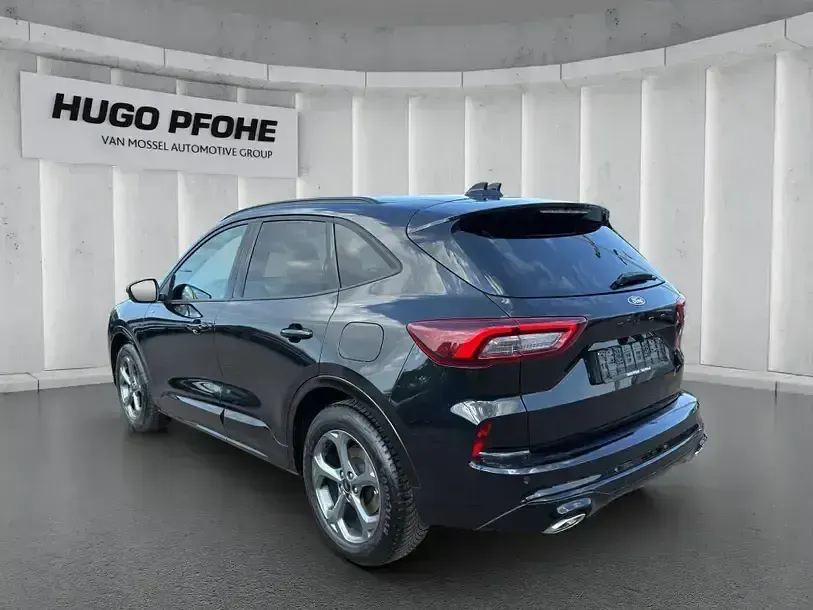 Second-hand Ford Kuga ST-Line 186 CP (136 kW) 2025 Negru SUV