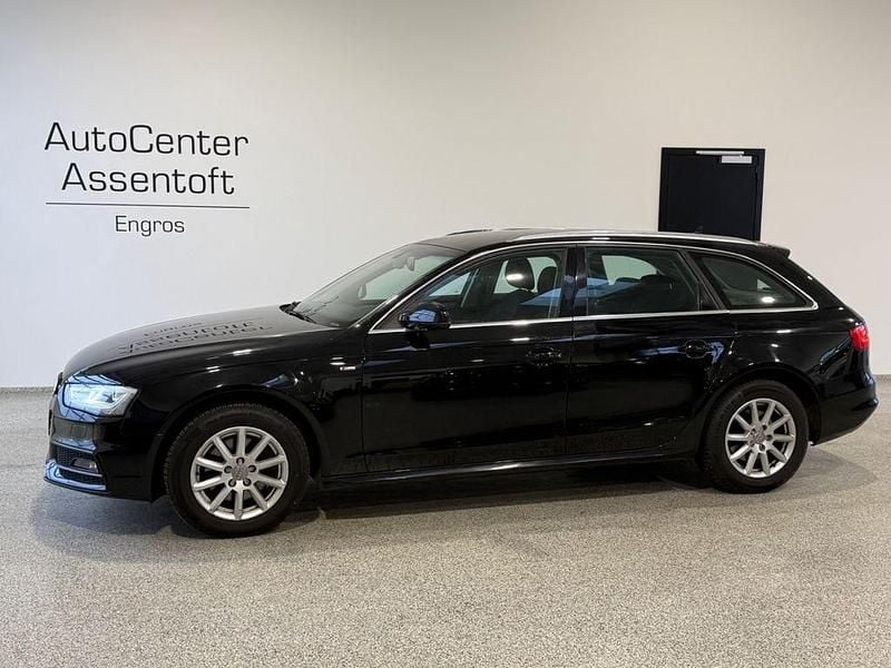 Schwarz Gebraucht 2015 Audi A4 S-Line Kombi | 6.900 € - Bild 1/3