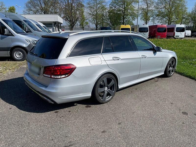 Gebraucht Mercedes E500 AMG 408 PS (300 kW) 2013 Silber Kombi