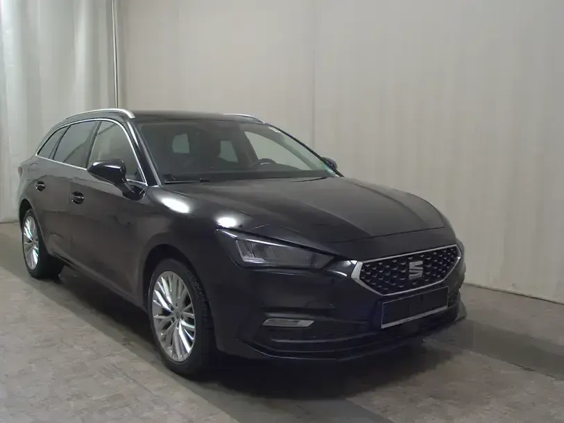 Gebraucht Seat Leon XCELLENCE 204 PS (150 kW) 2022 Mitternachtsschwarz Kombi