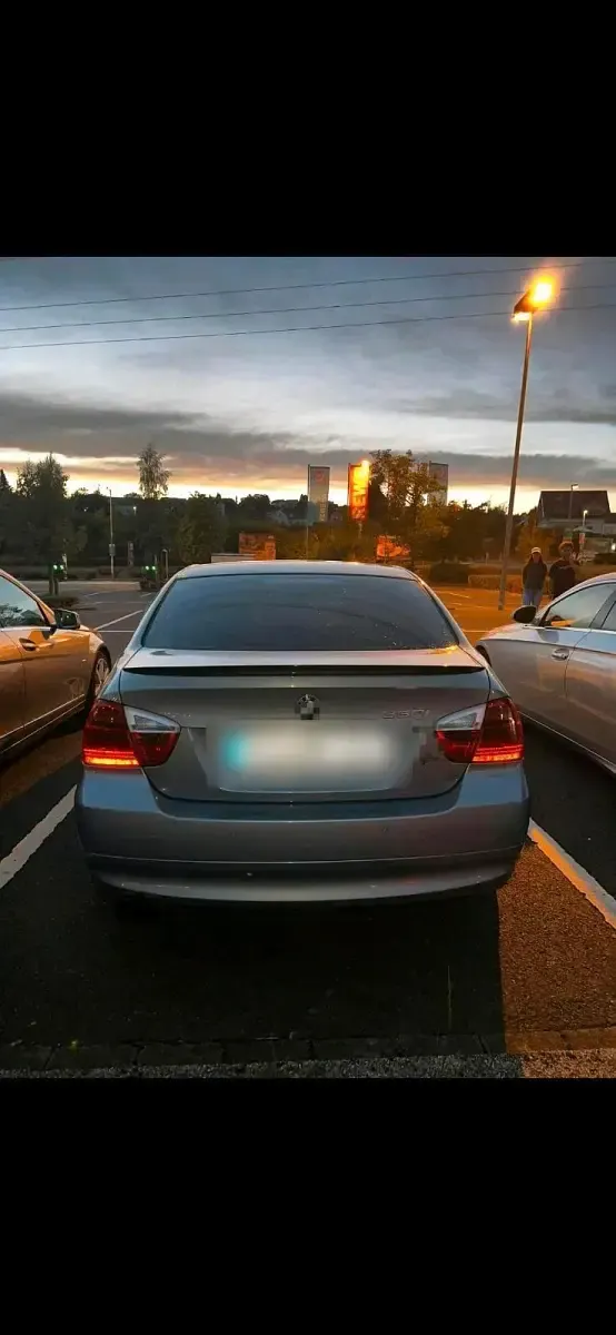 Gebraucht BMW 330 258 PS (189 kW) 2005 Silber Limousine