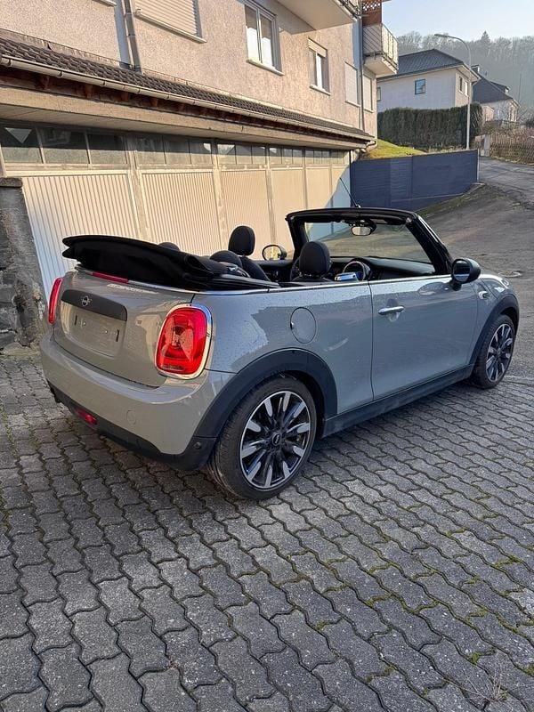 Gebraucht Mini Cooper Cabriolet 102 PS (75 kW) 2019 Grau Cabrio