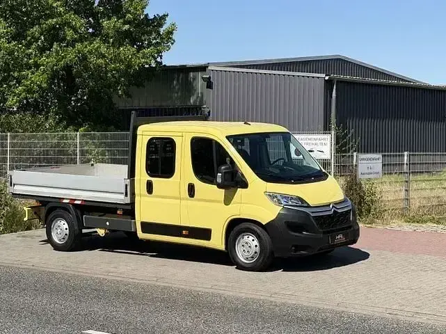 Gebraucht Citroën Jumper 165 PS (121 kW) 2021 Farbe gelb carioca/farbe flott Van / Kleinbus
