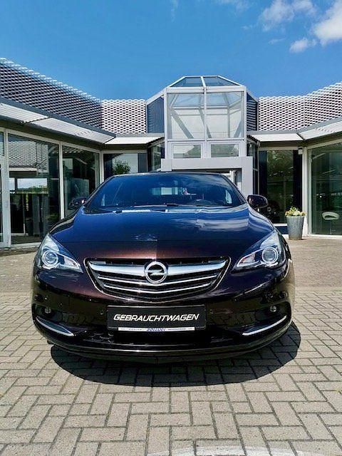 Braun Gebraucht 2017 Opel Cascada Cabrio | 16.250 € (Fairer Preis) - Bild 1/4
