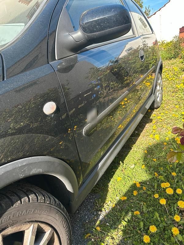 Gebraucht Opel Corsa 75 PS (55 kW) 2001 Schwarz Kleinwagen