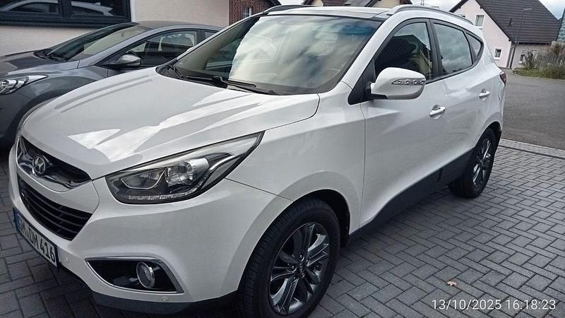 Weiß Gebraucht 2014 Hyundai ix35 Trend SUV | 8.200 € (Superpreis) - Bild 1/4