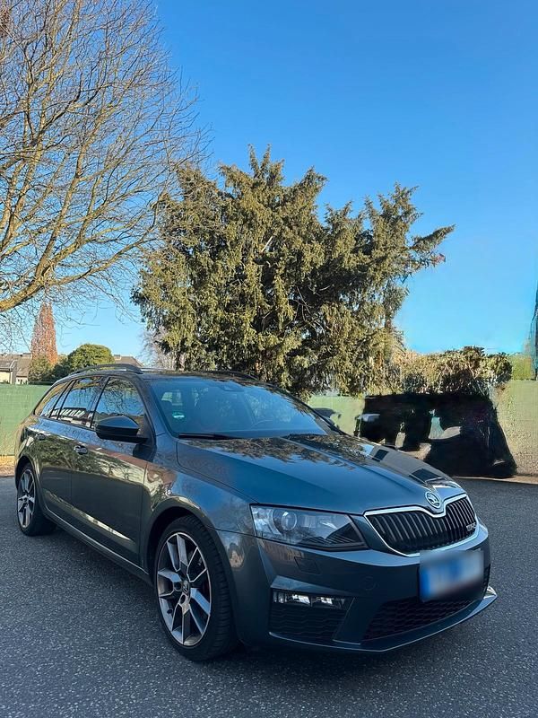 Gebraucht Skoda Octavia RS 184 PS (135 kW) 2016 Grau Kleinwagen