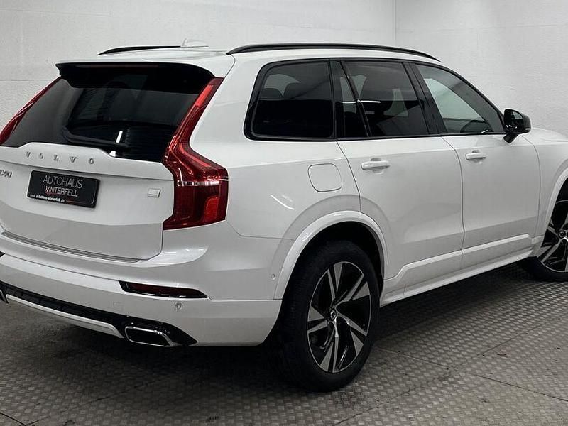 Gebraucht Volvo XC90 Ultimate 235 PS (172 kW) 2020 Onyx black (metallic) SUV