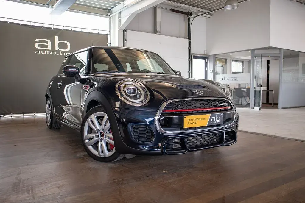 Gebraucht Mini John Cooper Works 231 PS (169 kW) 2020 Blau Kleinwagen