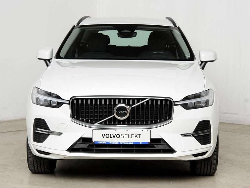 Gebraucht Volvo XC60 197 PS (144 kW) 2022 Ice white SUV