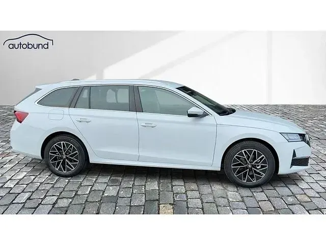 Neu Skoda Octavia Selection 150 PS (110 kW) 2026 Kombi