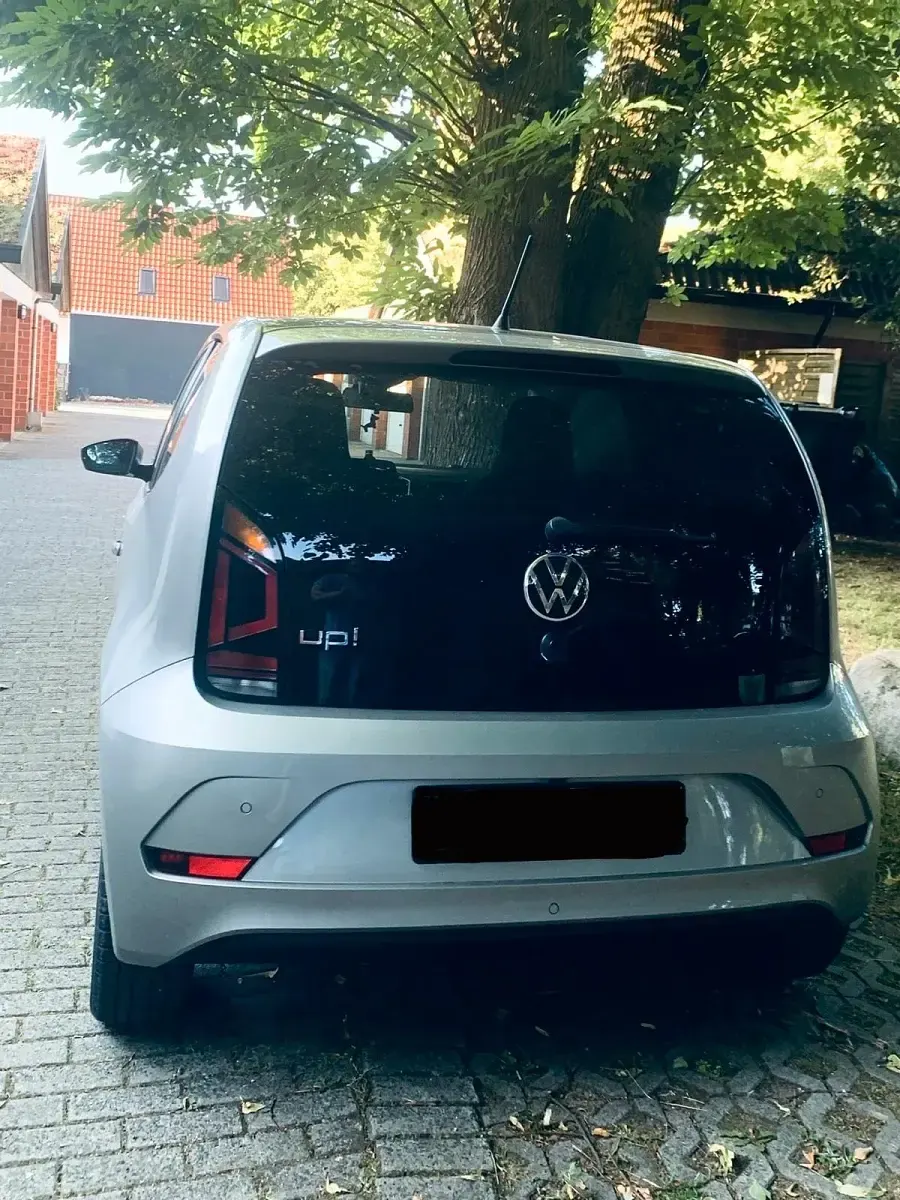 Gebraucht VW up! Style 60 PS (44 kW) 2020 Silber Kleinwagen