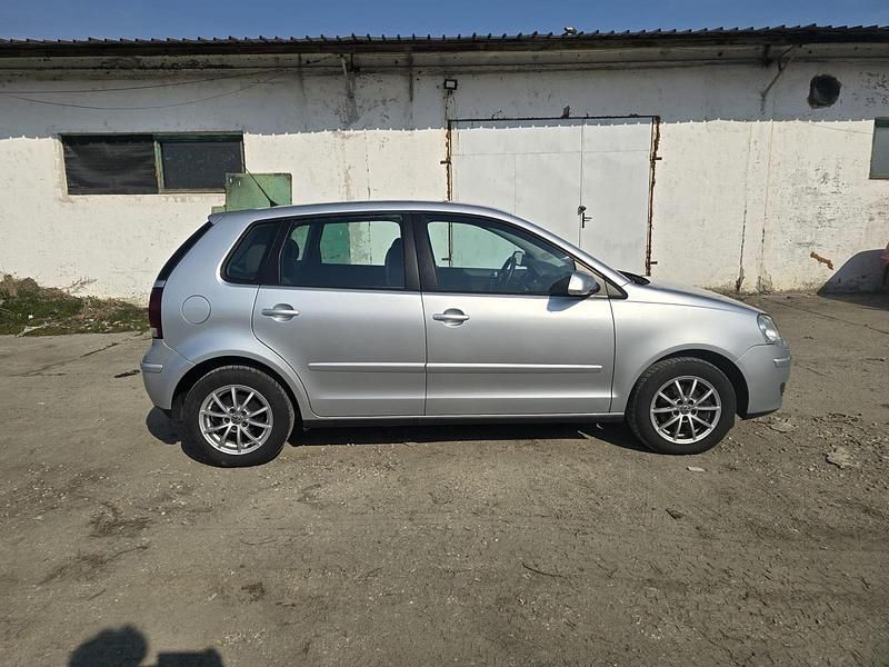 Silber Gebraucht 2007 VW Polo Kleinwagen | 1.000 € (Fairer Preis) - Bild 1/4