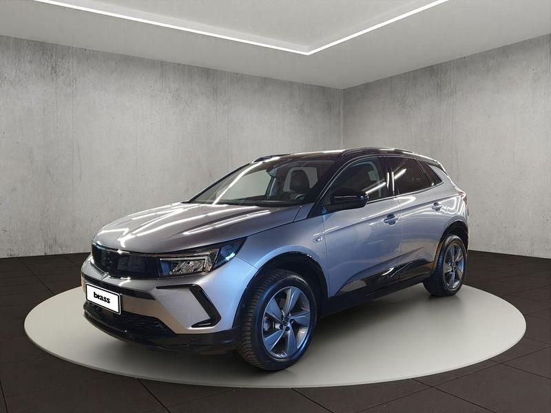 Quarz silber (m2) Gebraucht 2023 Opel Grandland X SUV | 22.950 € (Fairer Preis) - Bild 1/4