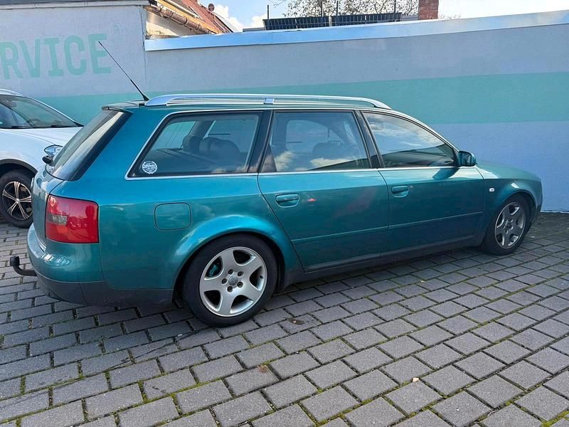 Andere farben Gebraucht 1999 Audi A6 Kombi | 1.200 € (Superpreis) - Bild 1/4
