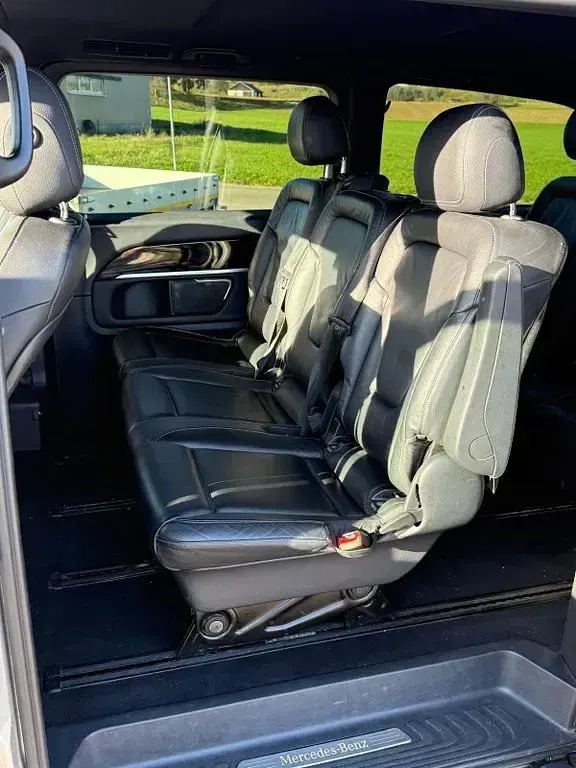 Gebraucht Mercedes V250 Avantgarde Edition 190 PS (139 kW) 2017 Silber Van / Kleinbus
