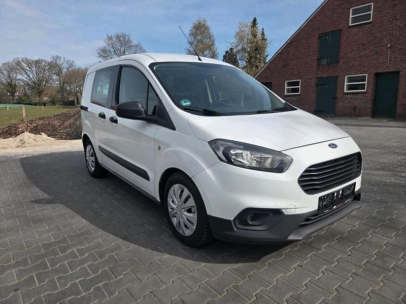 Gebraucht Ford Transit 75 PS (55 kW) 2019 Weiß Van
