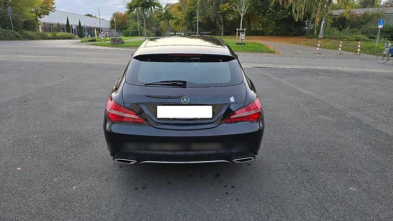 Gebraucht Mercedes CLA200 Shooting Brake 136 PS (100 kW) 2017 Schwarz Kombi