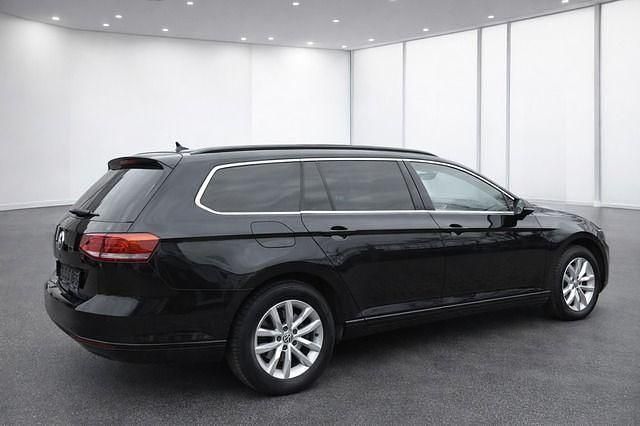 Gebraucht VW Passat 150 PS (110 kW) 2018 Schwarz (metallic) Kombi