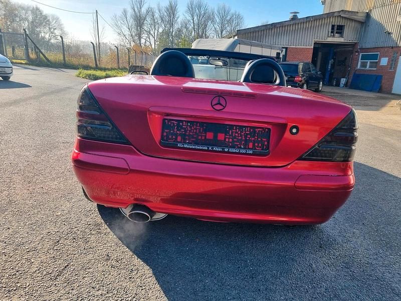 Rot Gebraucht 1998 Mercedes SLK230 Cabrio | 2.800 € (Guter Preis) - Bild 1/4