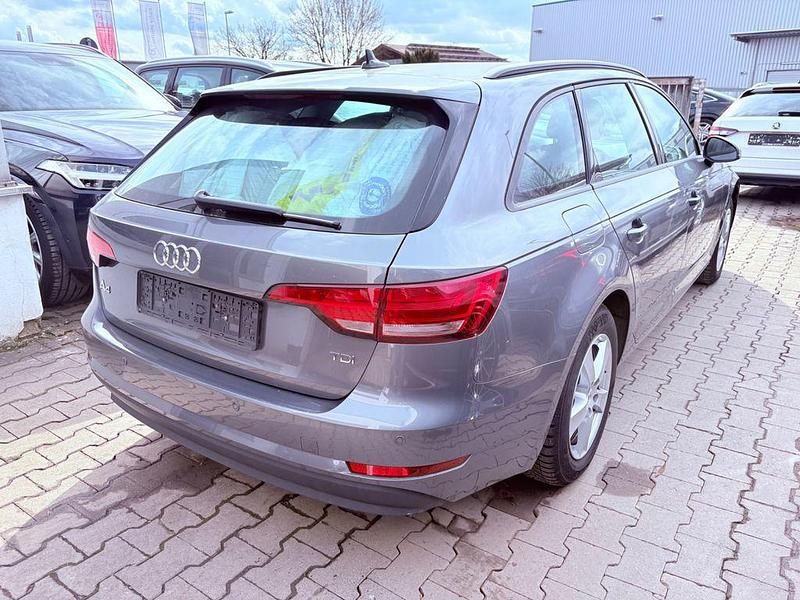Usata Audi A4 150 CV (110 kW) 2018 Grigio Station wagon