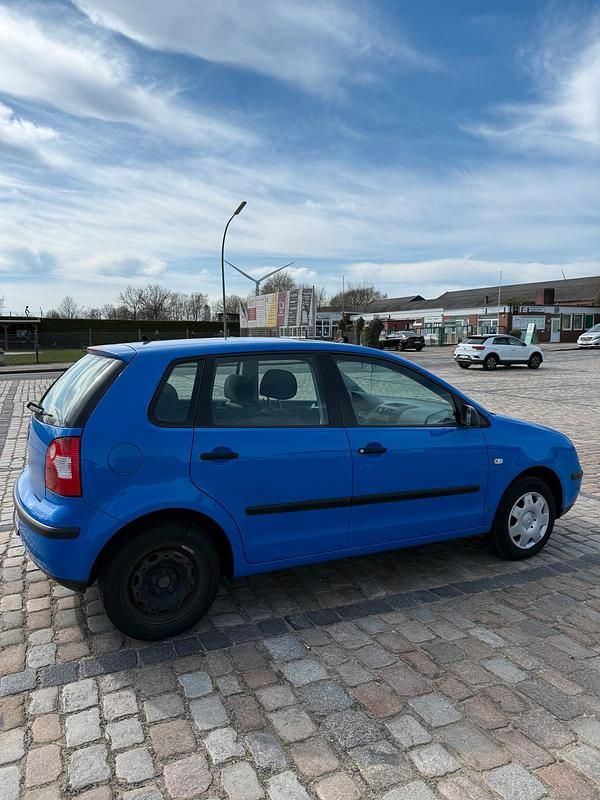 Gebraucht VW Polo 54 PS (39 kW) 2005 Blau Kleinwagen