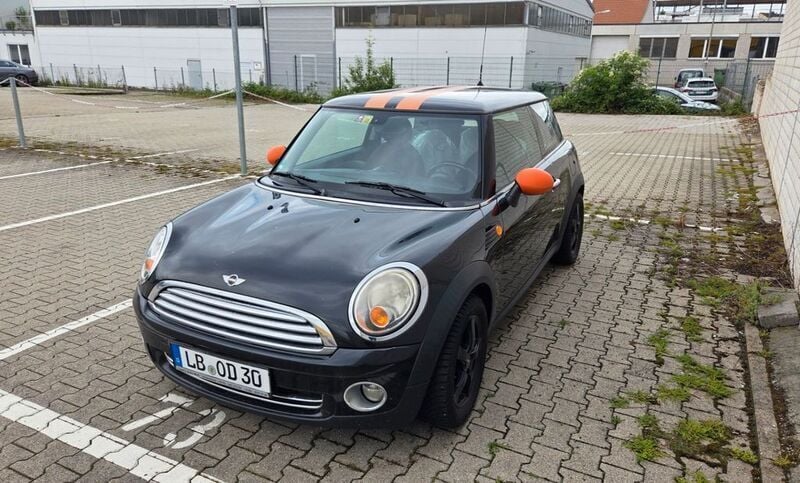 Schwarz Gebraucht 2010 Mini ONE Kleinwagen | 1.690 € (Superpreis) - Bild 1/4