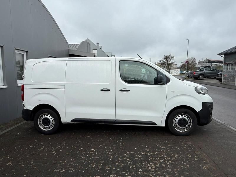 Gebraucht Peugeot Expert 122 PS (89 kW) 2019 Weiß Van