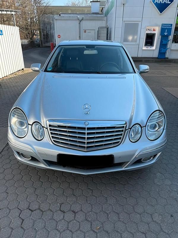 Gebraucht Mercedes 280 Elegance 190 PS (139 kW) 2008 Silber Limousine