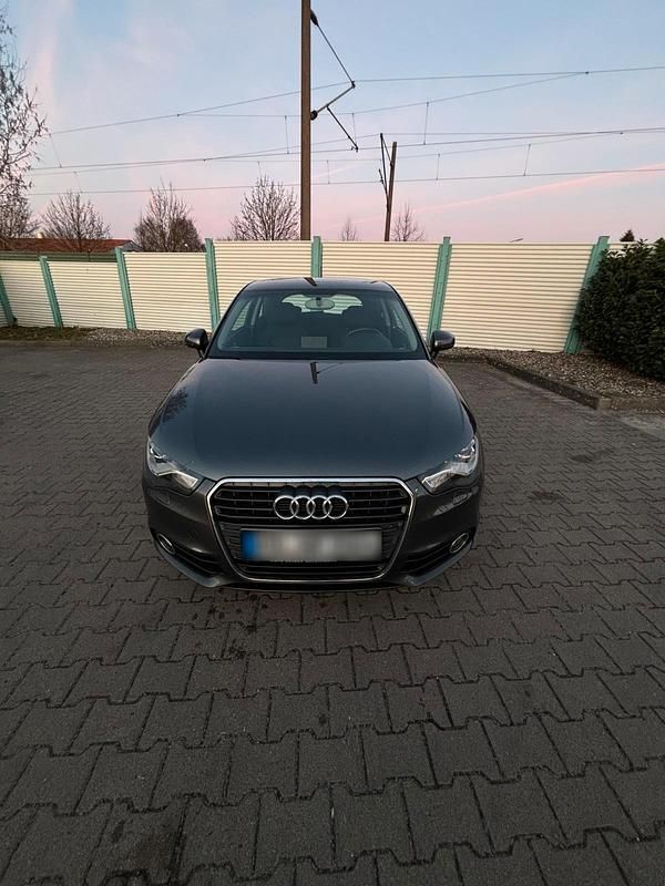 Second-hand Audi A1 122 CP (89 kW) 2011 Gri Hatchback