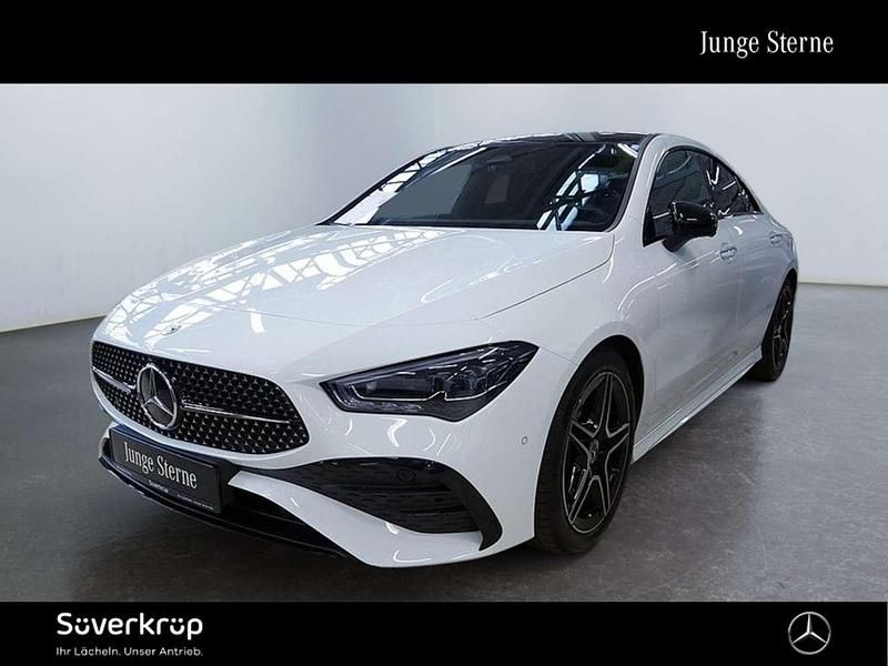 Weiß unilack polarweiß Gebraucht 2024 Mercedes CLA180 AMG Limousine | 37.318 € (Teuer) - Bild 1/2