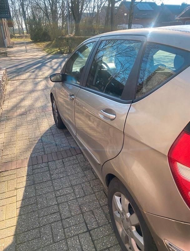 Gebraucht Mercedes A170 116 PS (85 kW) 2004 Gold Van / Kleinbus