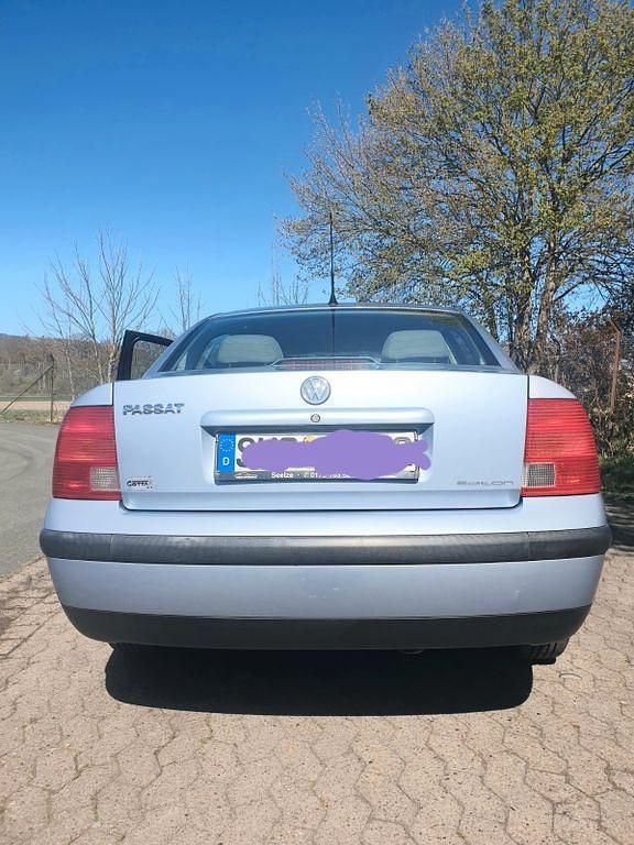 Gebraucht VW Passat Edition 101 PS (74 kW) 2000 Blau Limousine