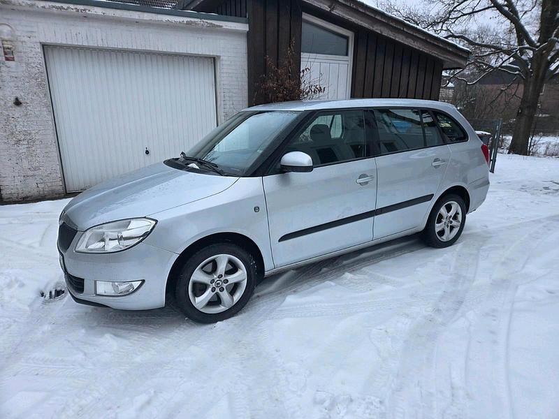 Gebraucht Skoda Fabia 105 PS (77 kW) 2010 Silber Kombi