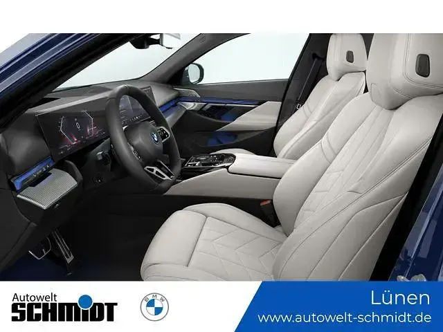 Gebraucht BMW i5 M Sport 289 kW (394 PS) 2025 Bmw individual tansanitblau Kombi