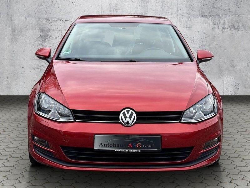 Gebraucht VW Golf VII Comfortline 122 PS (89 kW) 2013 Rot Limousine