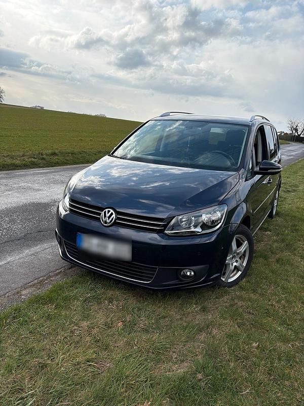 Gebraucht VW Touran 140 PS (102 kW) 2012 Blau Van / Kleinbus