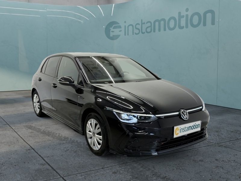 Schwarz Gebraucht 2024 VW Golf VIII R-line Limousine | 32.490 € (Fairer Preis) - Bild 1/3