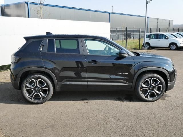 Neu Jeep Avenger Summit 110 PS (80 kW) 2025 Volcano black (schwarz) SUV